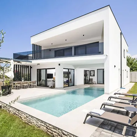 Villa Bb Near Rovinj By Interhome