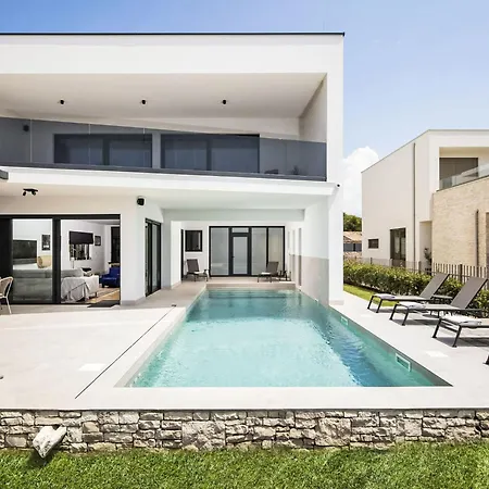 Bb Near Rovinj By Interhome Bale