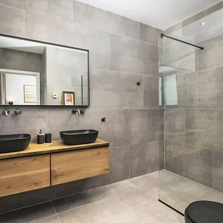 Villa Bb Near Rovinj By Interhome Bale