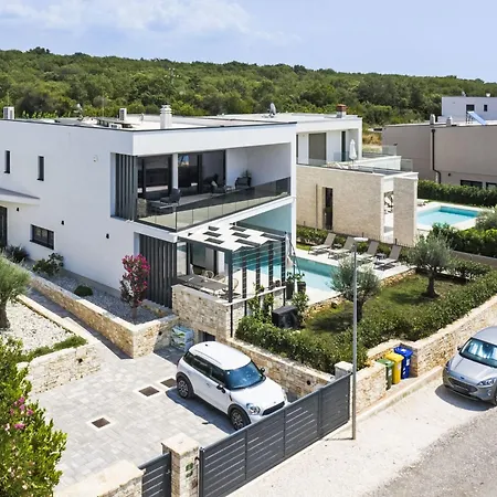 Bb Near Rovinj By Interhome Villa *